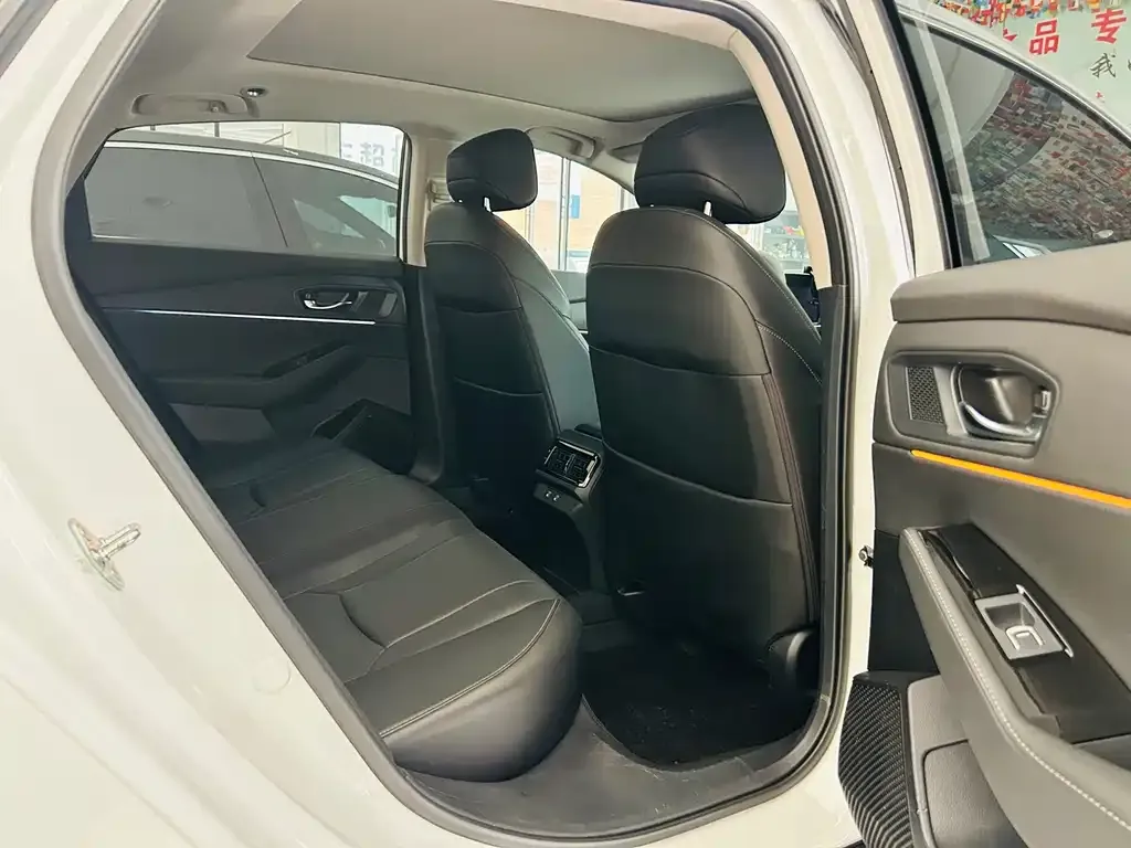Honda Accord — фото 10