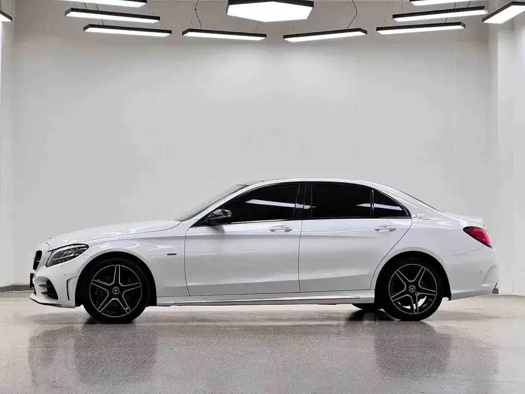 Mercedes-Benz C-Class — фото 3