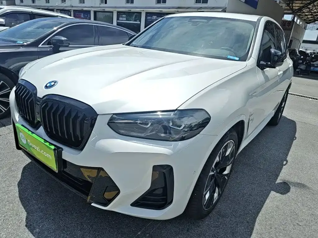 BMW iX3 — фото 1