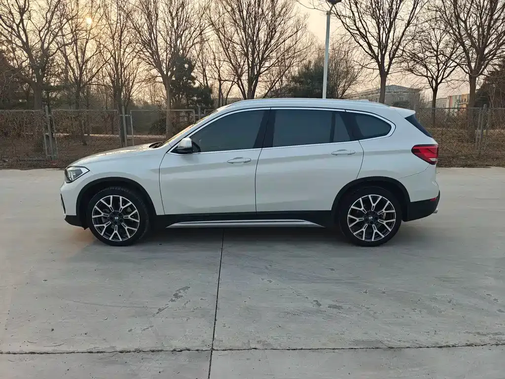 BMW X1 — фото 10