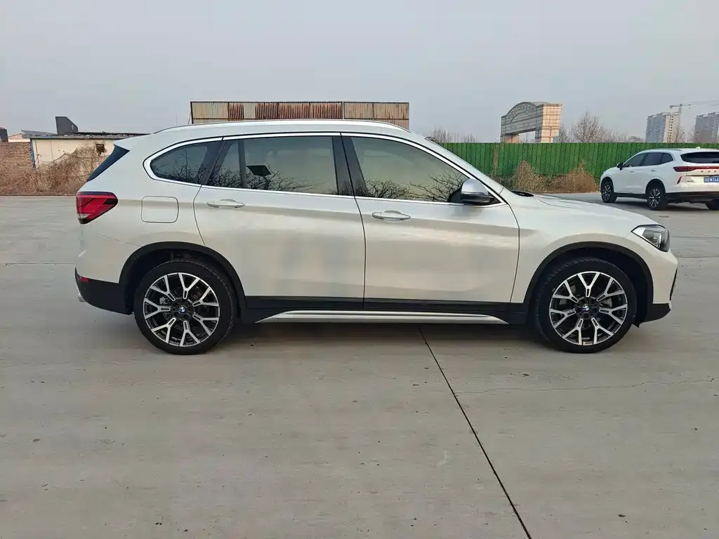 BMW X1 — фото 2