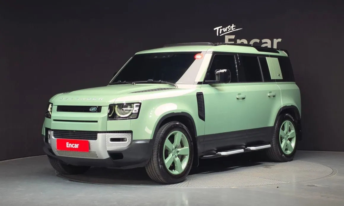Land Rover Defender — фото 1