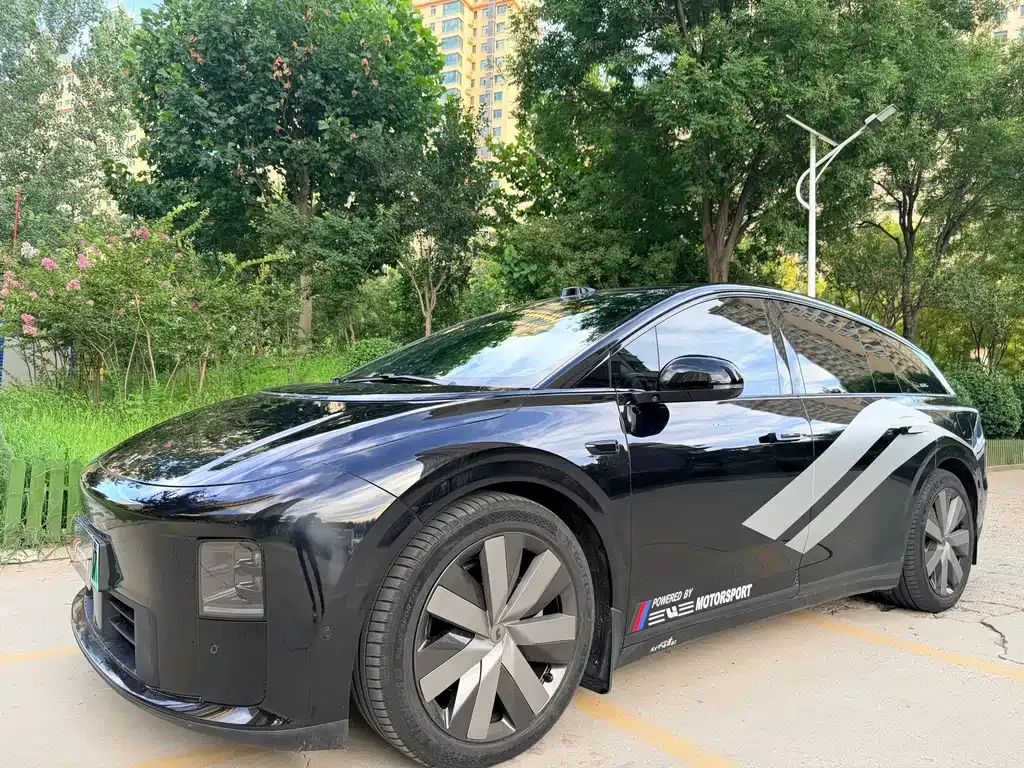 Li Auto Li i6 — фото 10
