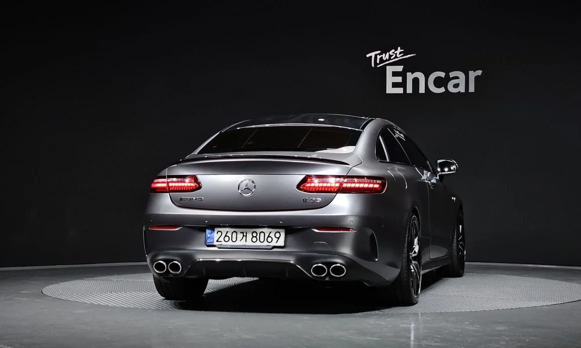 Mercedes-Benz E-Class — фото 2