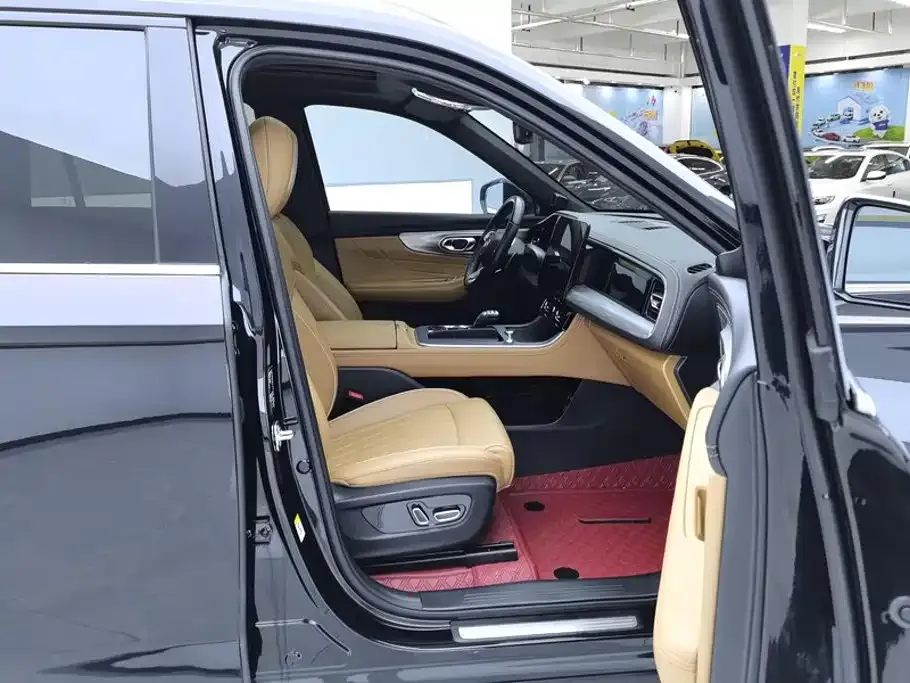 GAC Motor Trumpchi GS8 — фото 9