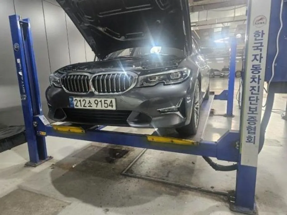 BMW 3-Series — фото 1