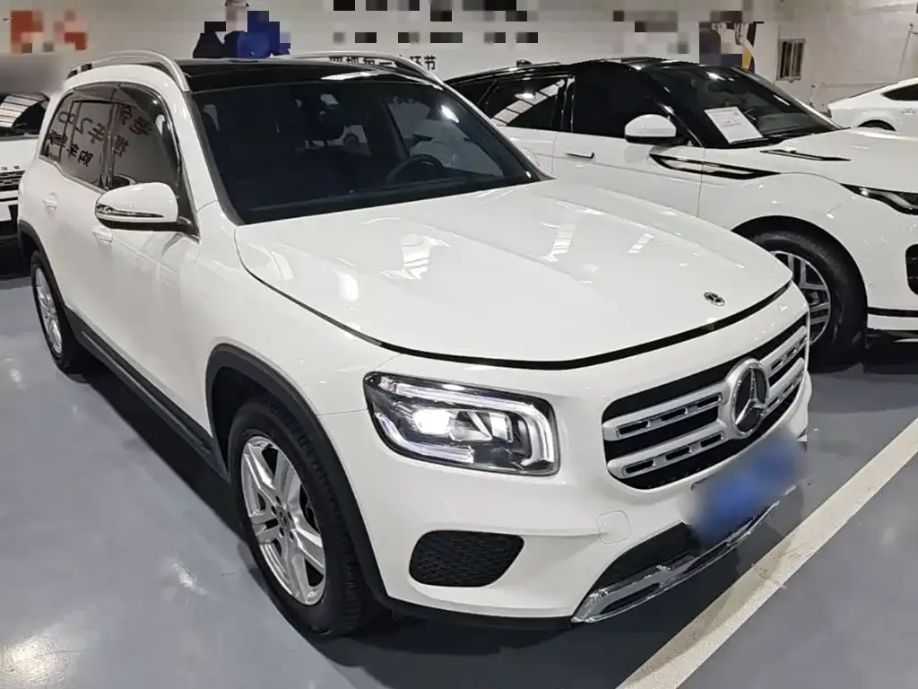 Mercedes-Benz GLB — фото 7
