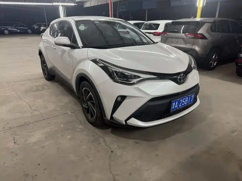 Toyota C-HR — фото 4