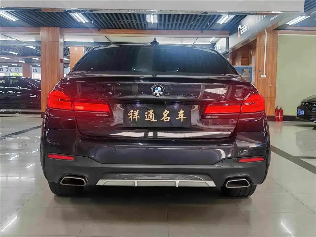 BMW 5 Series — фото 3