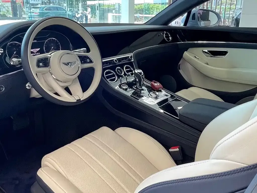 Bentley Continental — фото 9