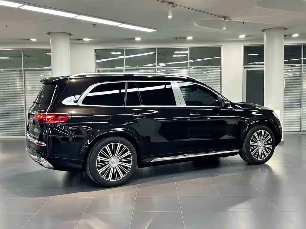 Mercedes-Benz GLS — фото 5