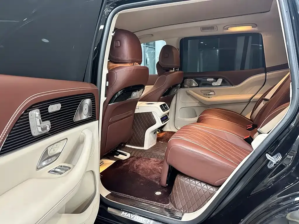 Mercedes-Benz GLS — фото 4