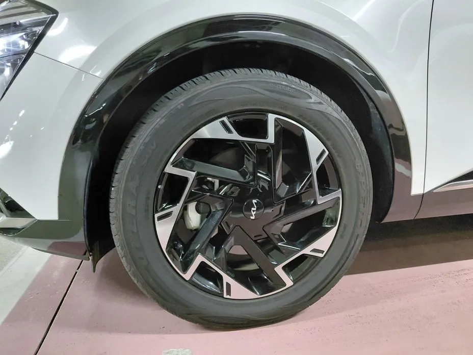 Kia Sportage — фото 10