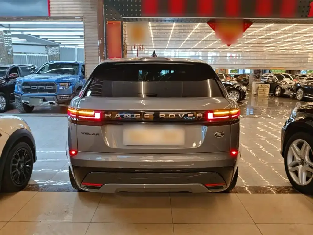 Land Rover Velar — фото 10