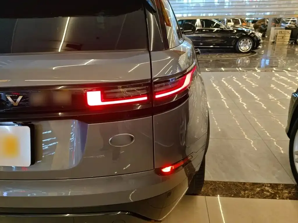 Land Rover Velar — фото 7