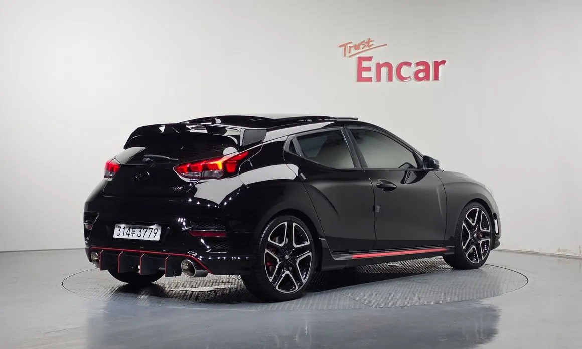 Hyundai Veloster — фото 3