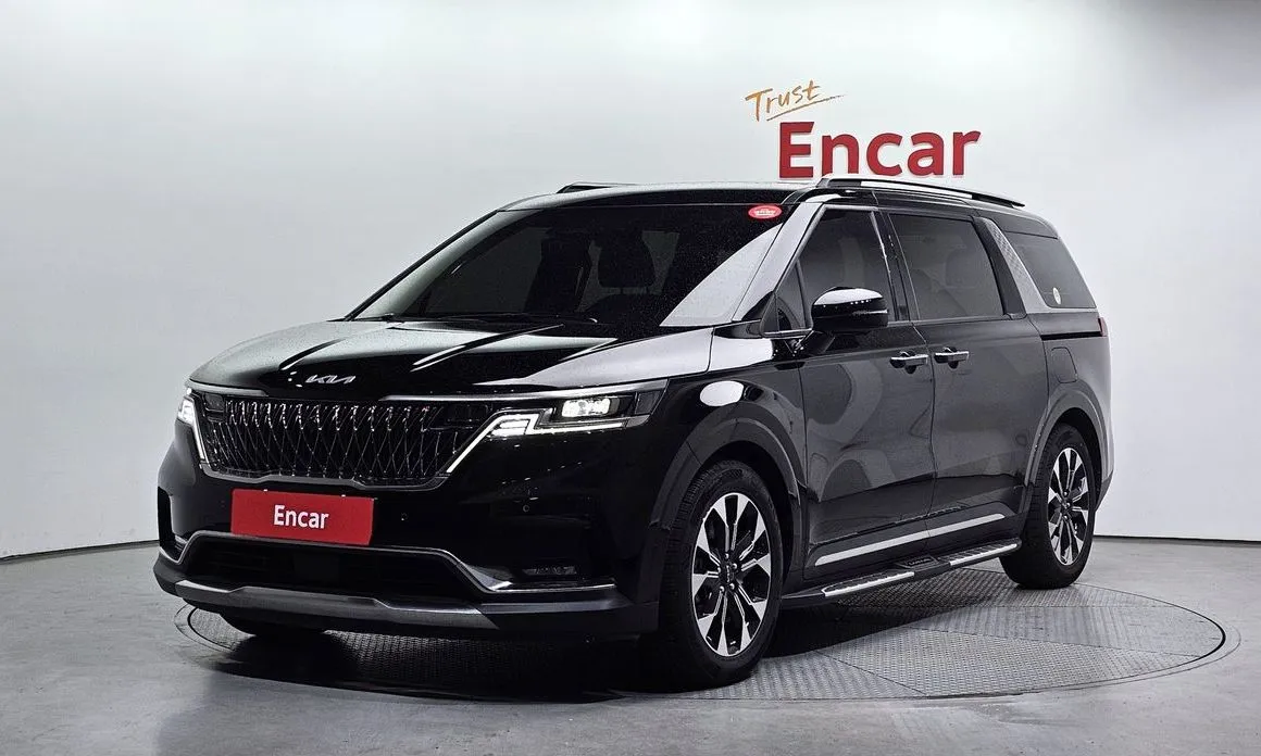 Kia Carnival — фото 1