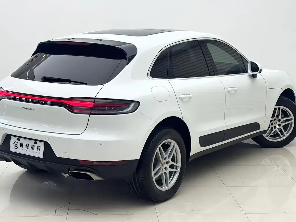 Porsche Macan — фото 9