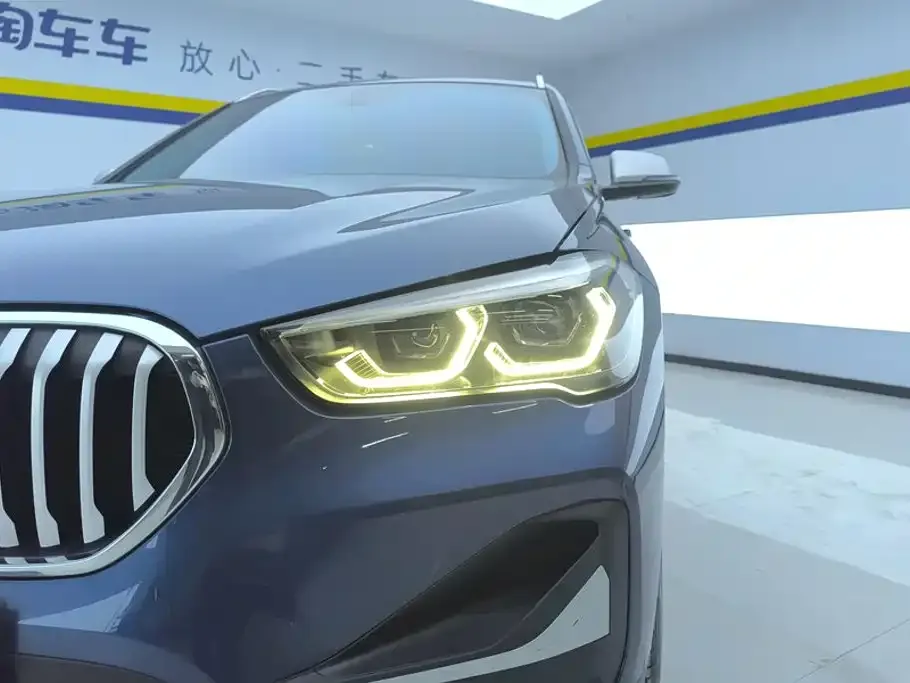 BMW X1 — фото 10