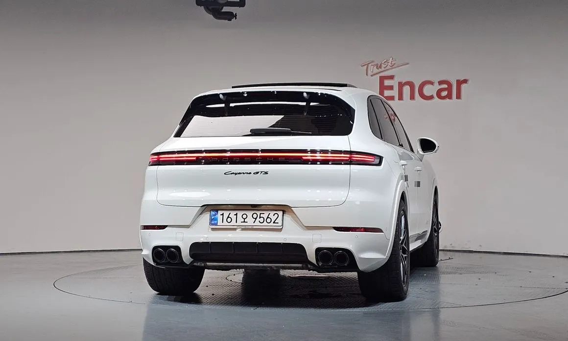 Porsche Cayenne — фото 4