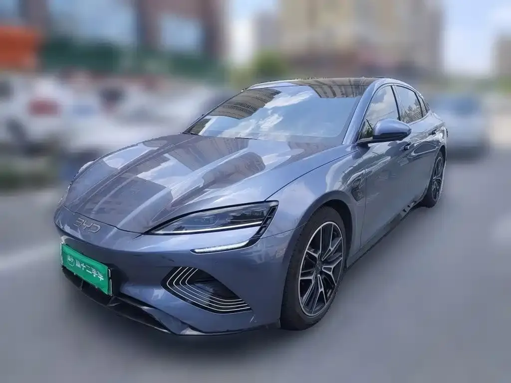 BYD Seal — фото 1