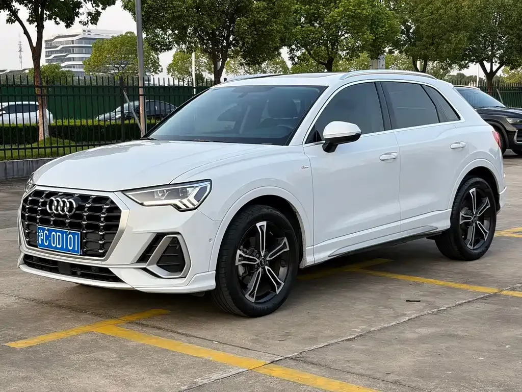 Audi Q3 — фото 4