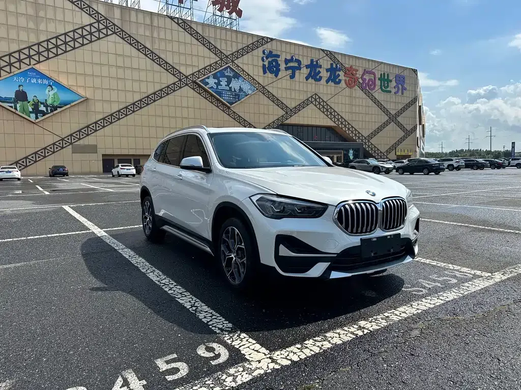 BMW X1 — фото 7