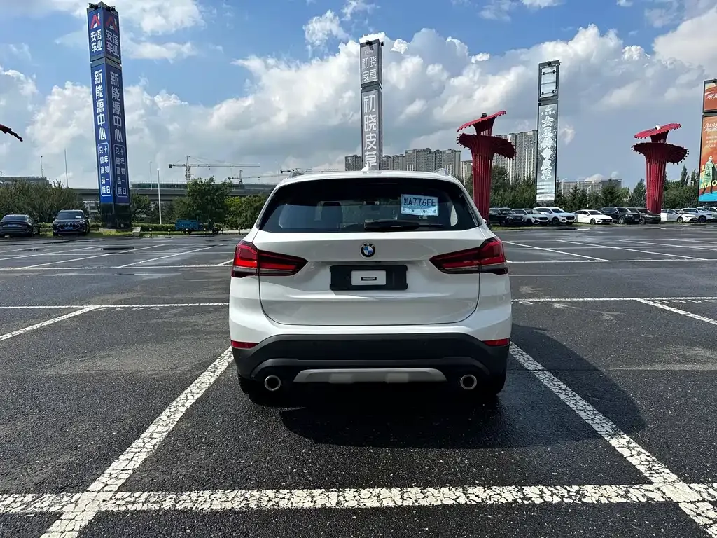 BMW X1 — фото 10