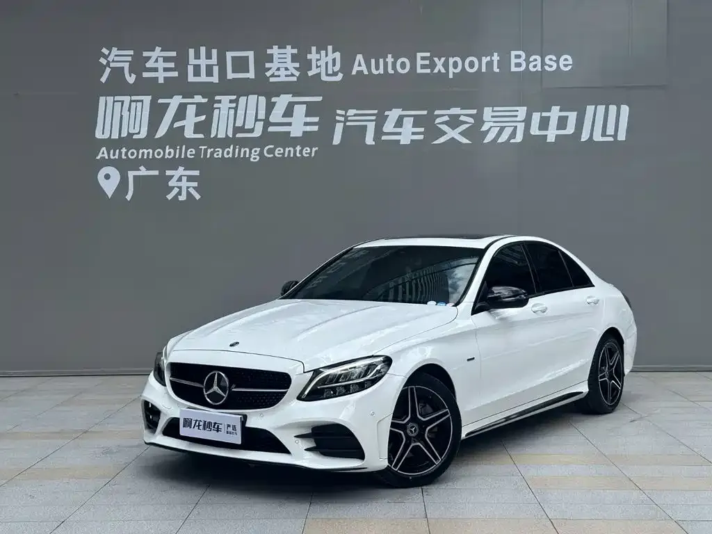 Mercedes-Benz C-Class — фото 1