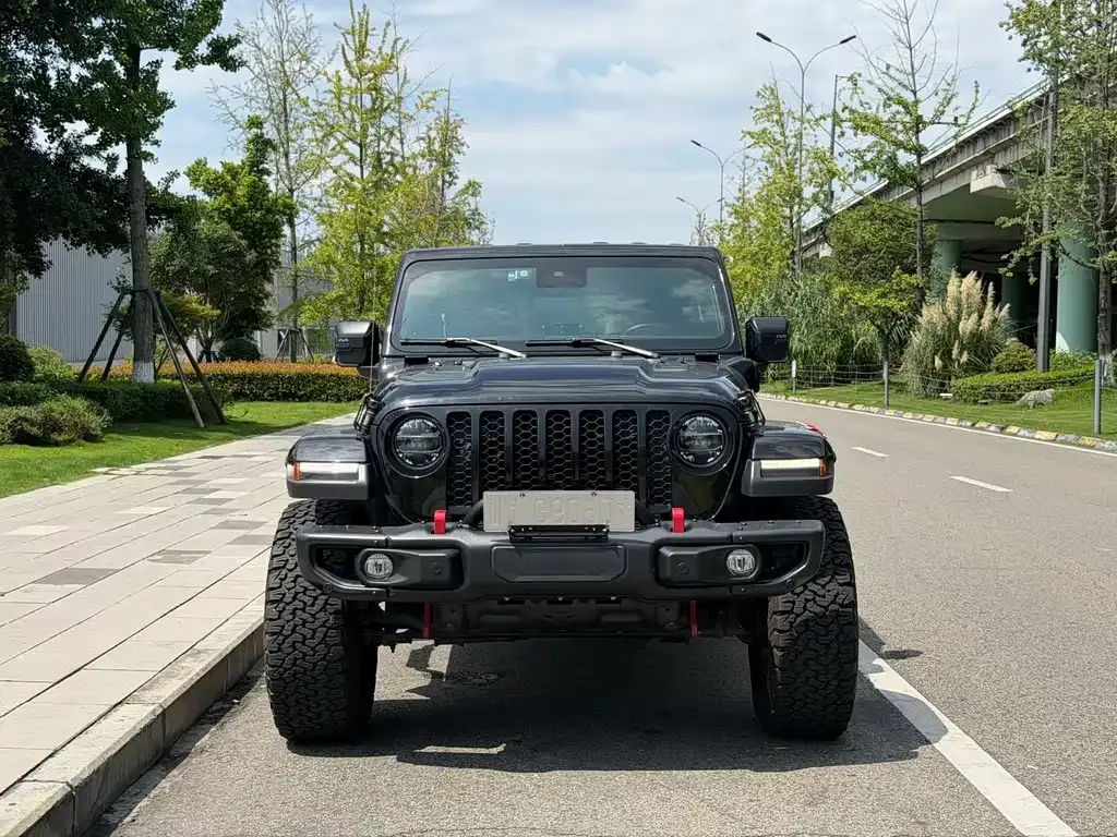 Jeep Wrangler — фото 8