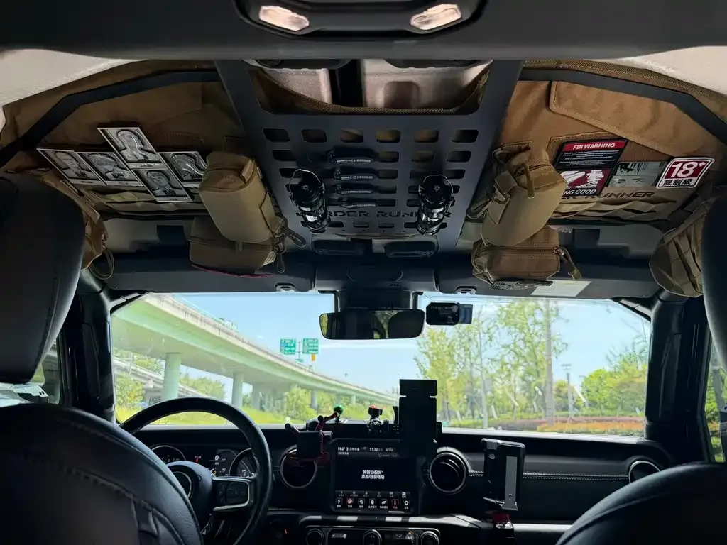 Jeep Wrangler — фото 5