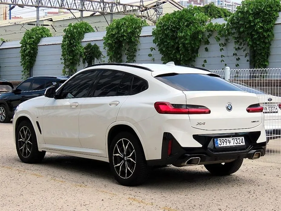 BMW X4 — фото 4