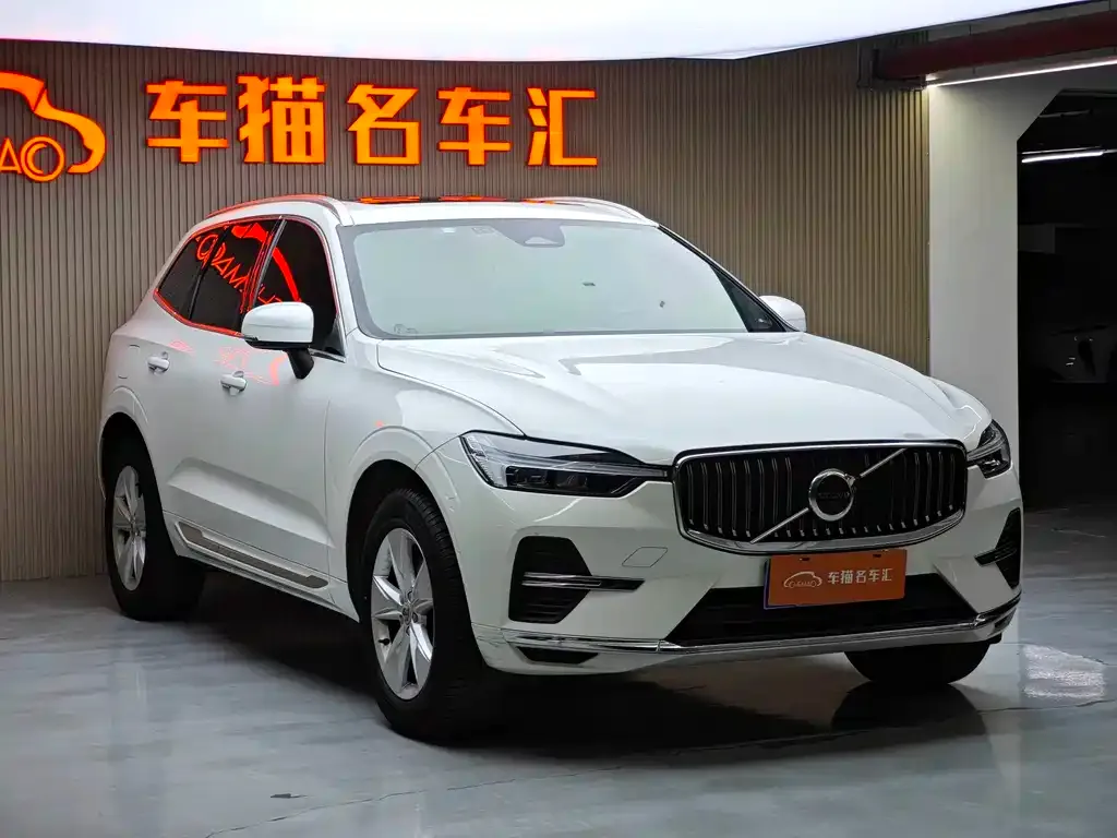 Volvo XC60 — фото 2