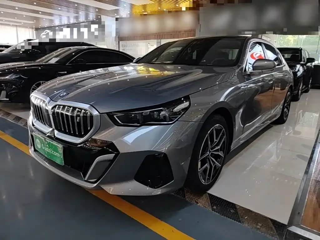 BMW i5 — фото 1