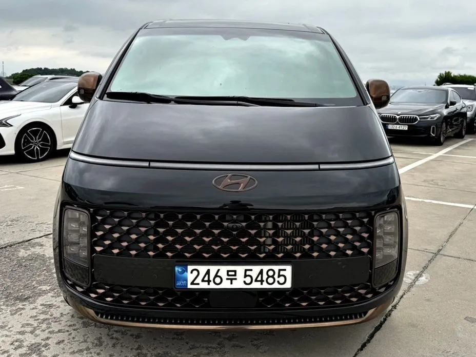 Hyundai Staria — фото 1