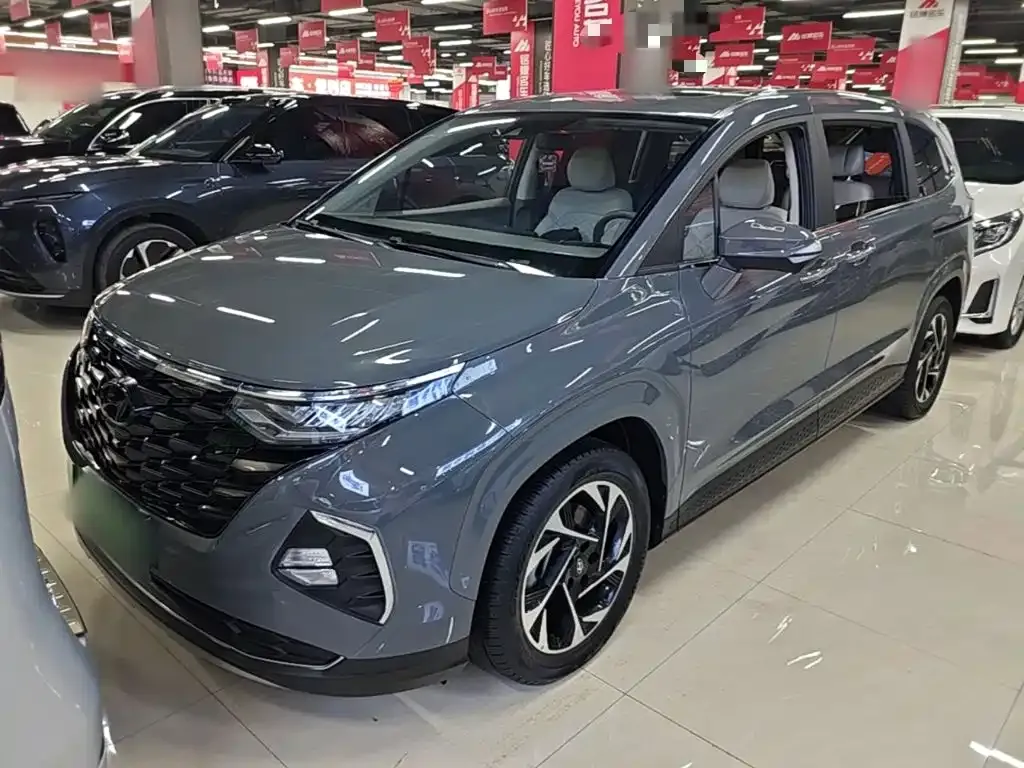 Hyundai Custo — фото 1