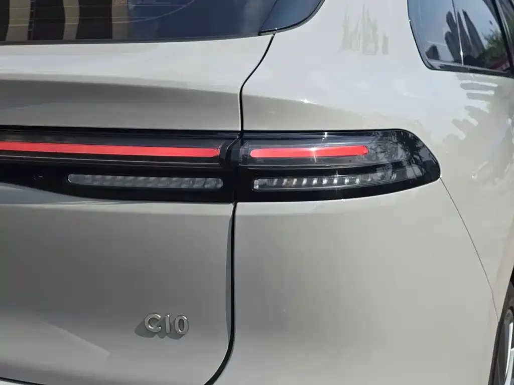 Leapmotor C10 — фото 2