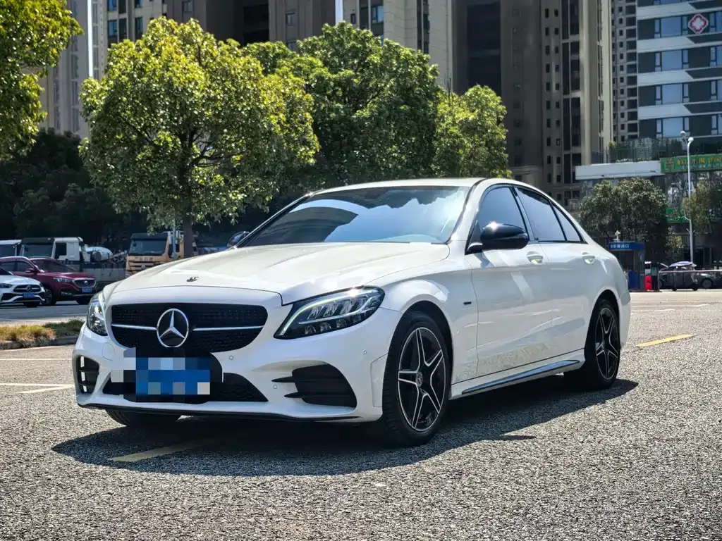 Mercedes-Benz C-Class — фото 1