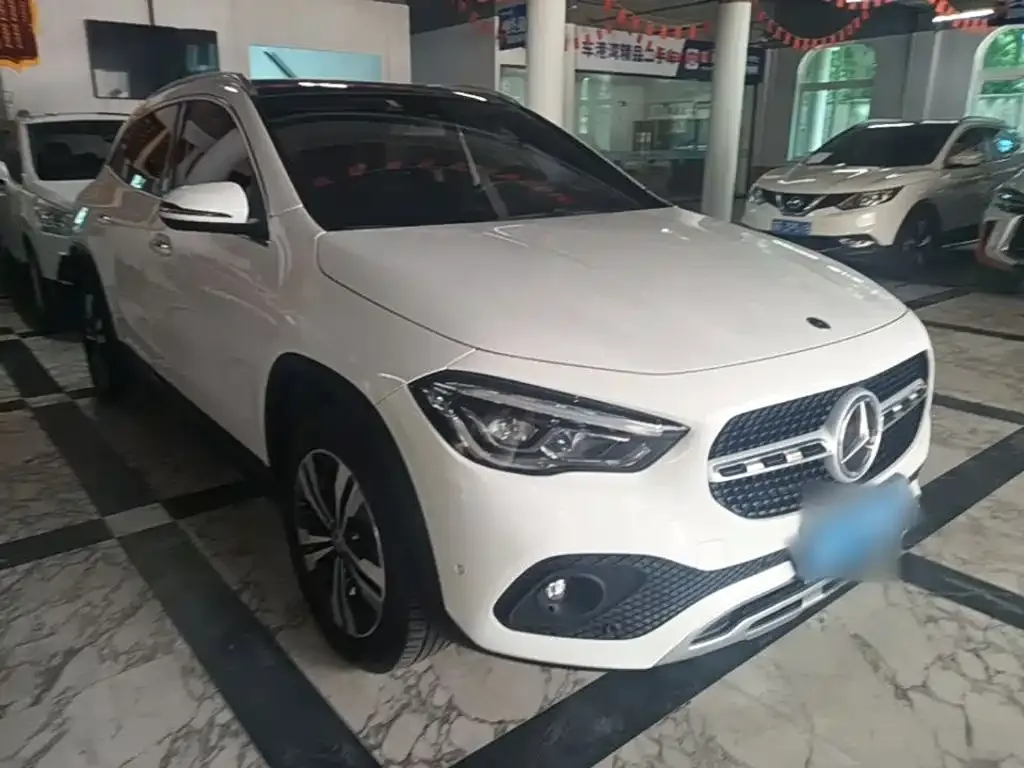 Mercedes-Benz GLA — фото 7