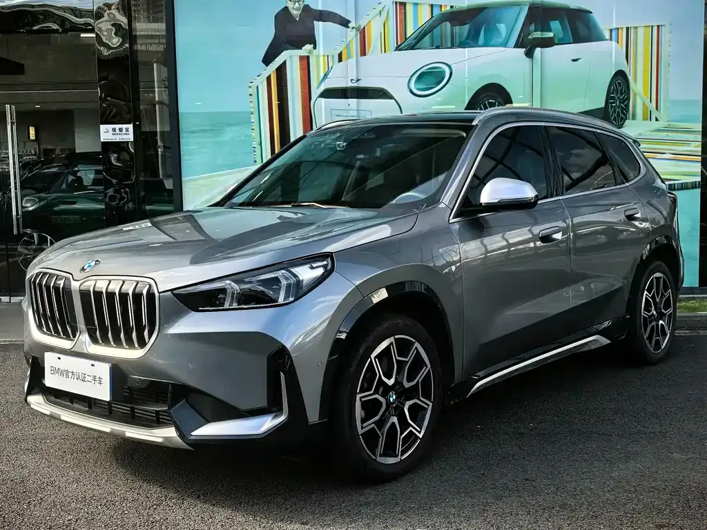 BMW X1 — фото 1