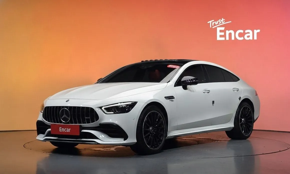 Mercedes-Benz AMG GT — фото 1