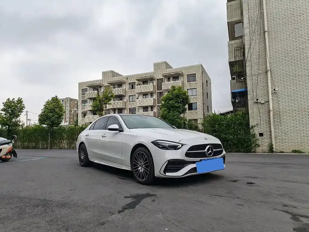 Mercedes-Benz C-Class — фото 1