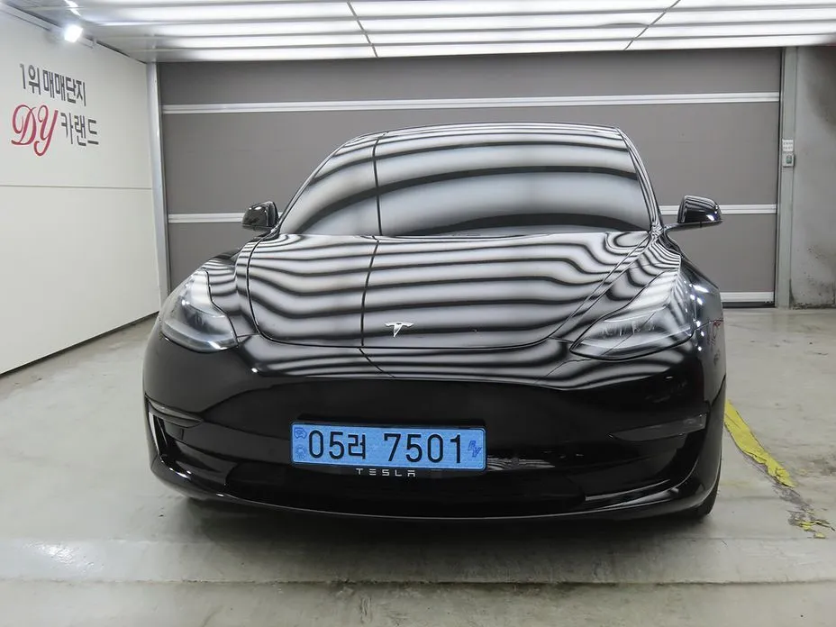 Tesla Model 3 — фото 5