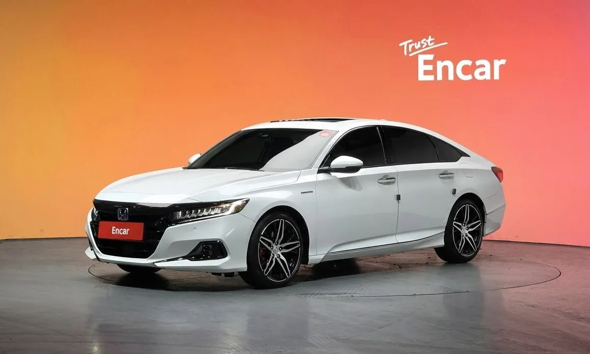 Honda Accord — фото 1
