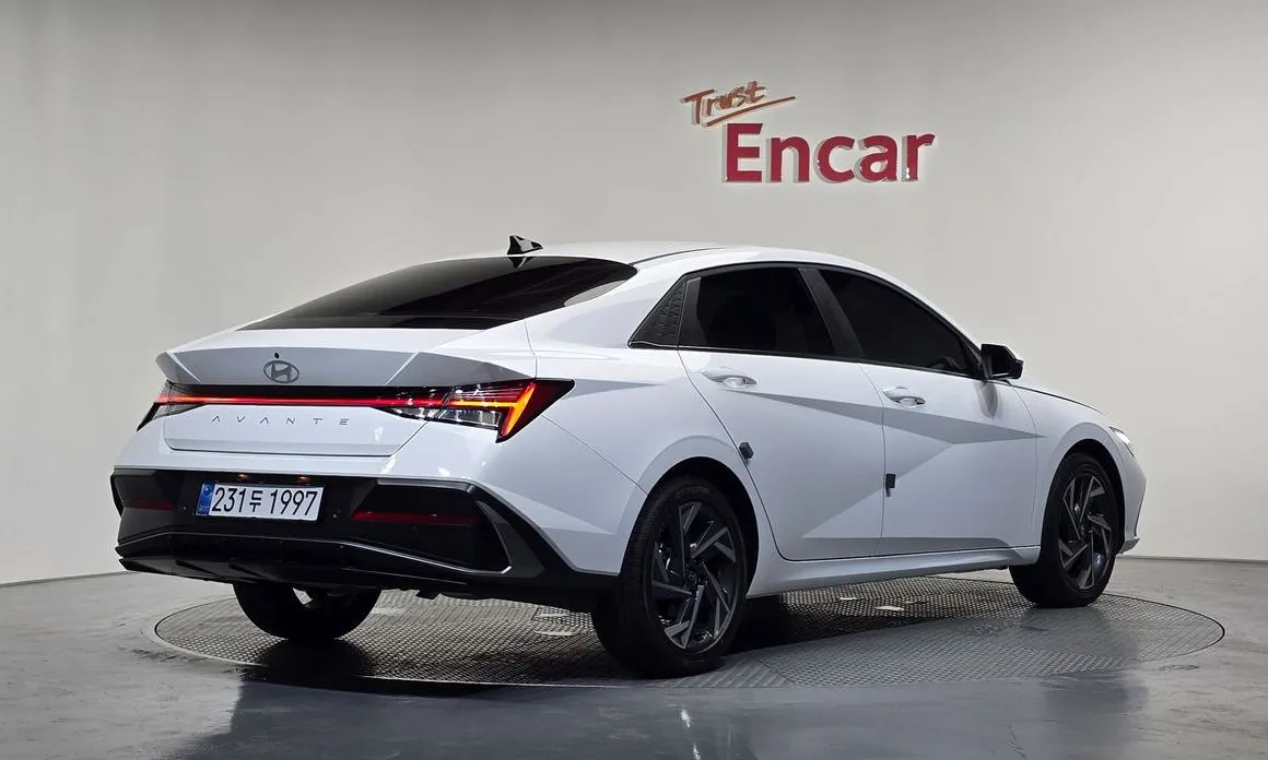 Hyundai AVANTE — фото 9