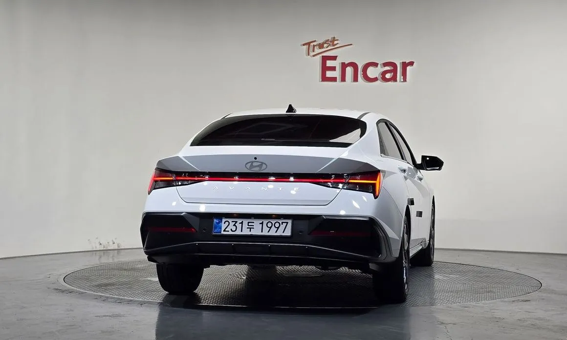 Hyundai AVANTE — фото 4