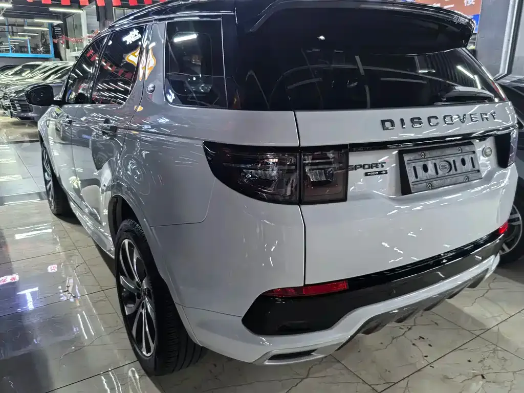 Land Rover Discovery Sport — фото 2