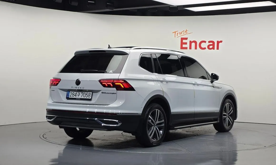 Volkswagen Tiguan — фото 4