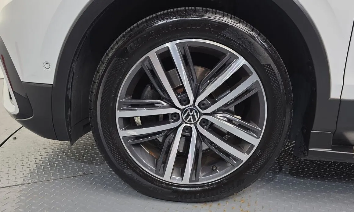 Volkswagen Tiguan — фото 8
