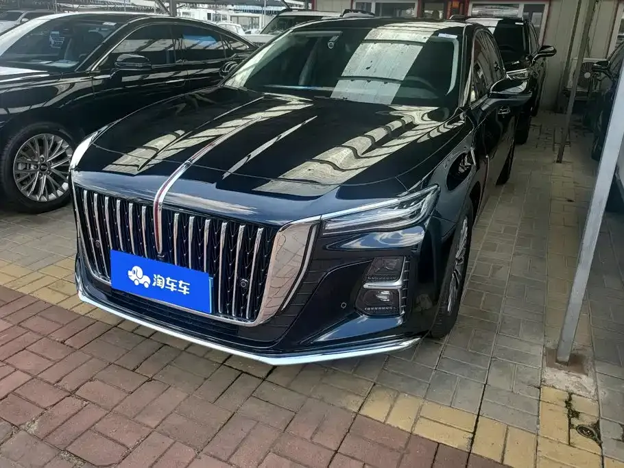 Hongqi H5 — фото 1